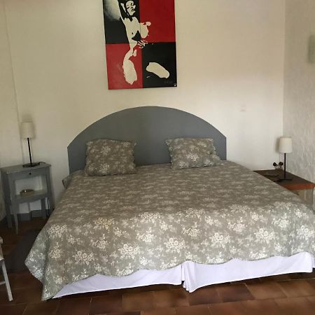 Chambre D'Hotes Le Cedre Apt Εξωτερικό φωτογραφία