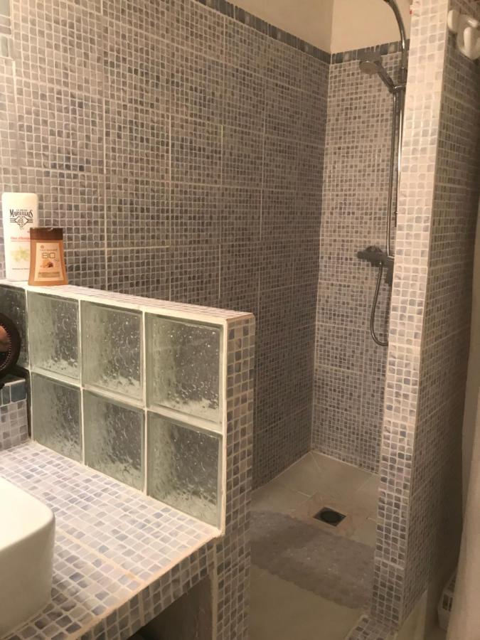 Chambre D'Hotes Le Cedre Apt Εξωτερικό φωτογραφία