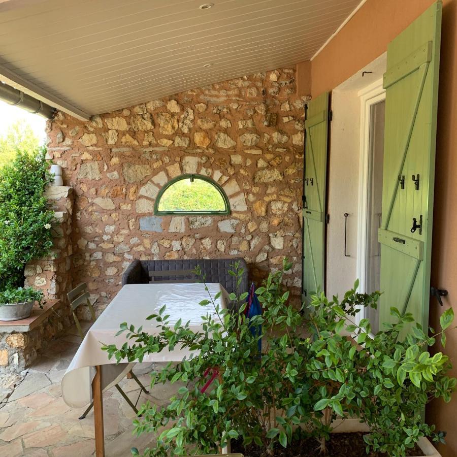 Chambre D'Hotes Le Cedre Apt Εξωτερικό φωτογραφία