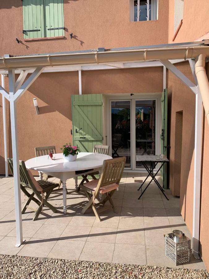 Chambre D'Hotes Le Cedre Apt Εξωτερικό φωτογραφία